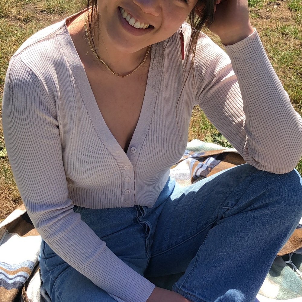 Zara Ecru Ribbed V-neck Cropped Cardigan in XS